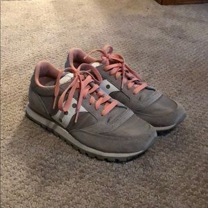 Saucony Jazz low pro shoes women’s size 6.5